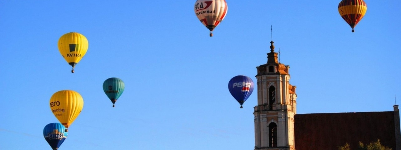 Over Vilnius in the balloon